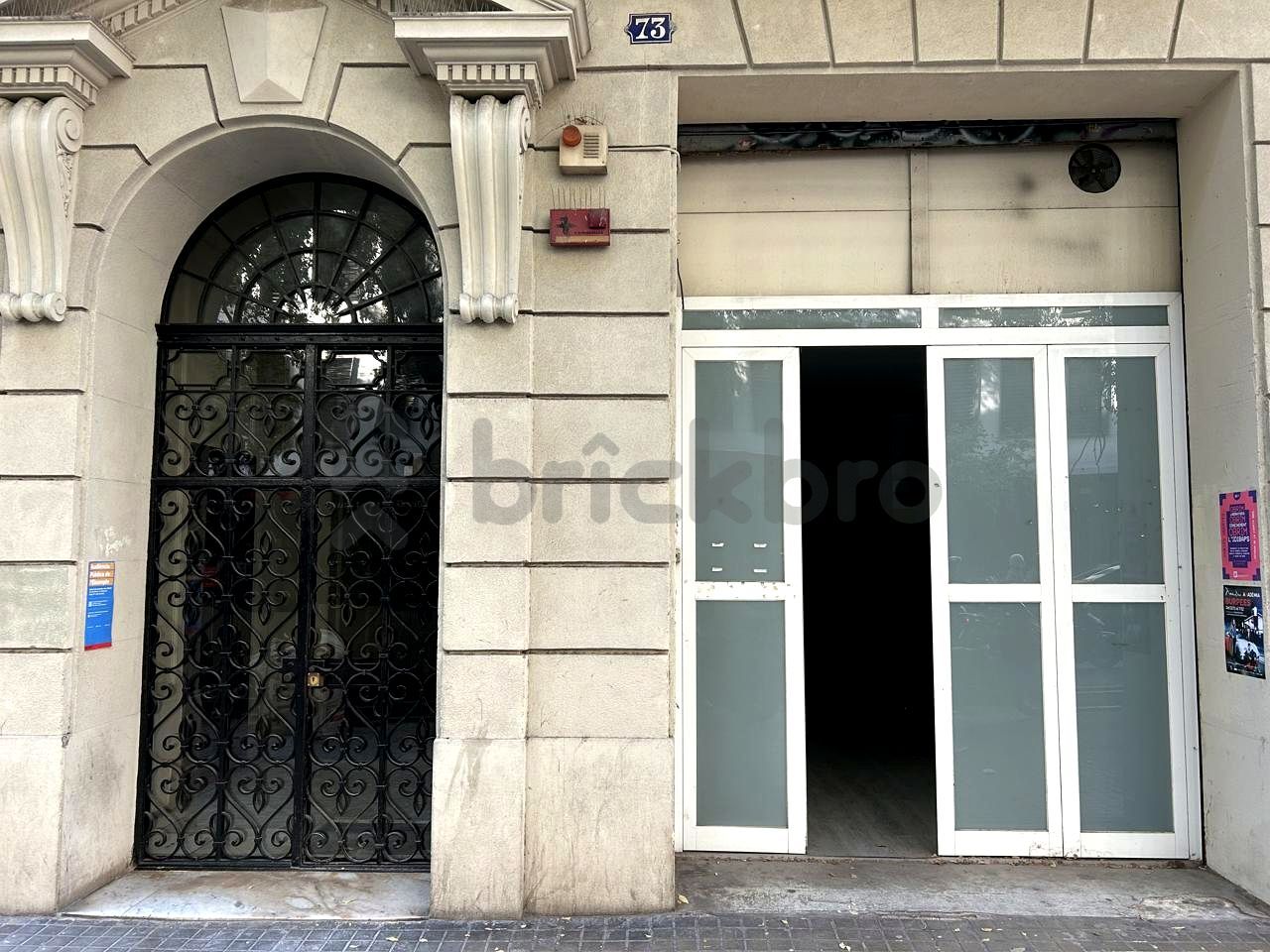 Exterior view of Premises for sale in  Barcelona Capital