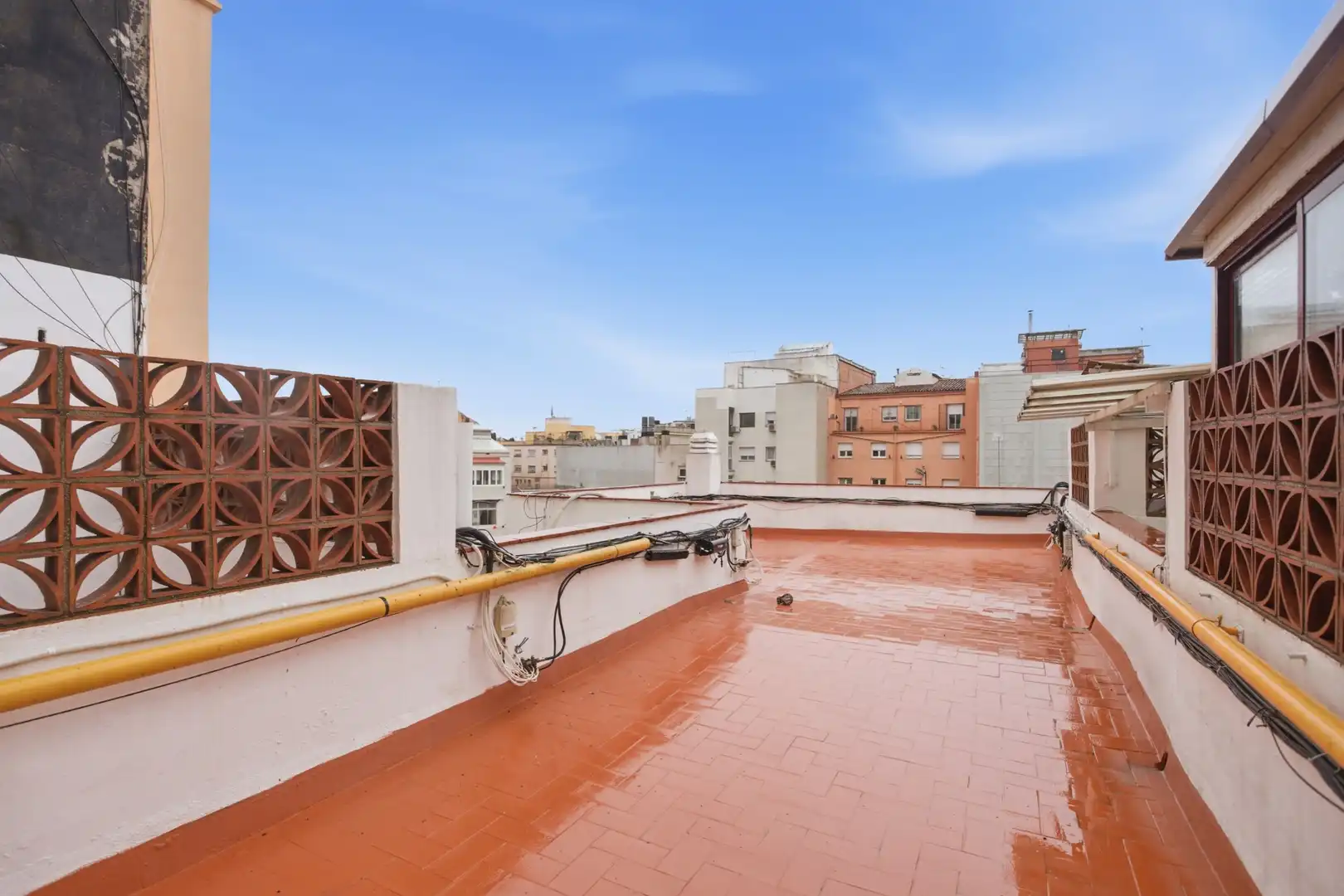 Vista exterior de Ático en venta en Barcelona con Calefacción, Terraza y Domótica