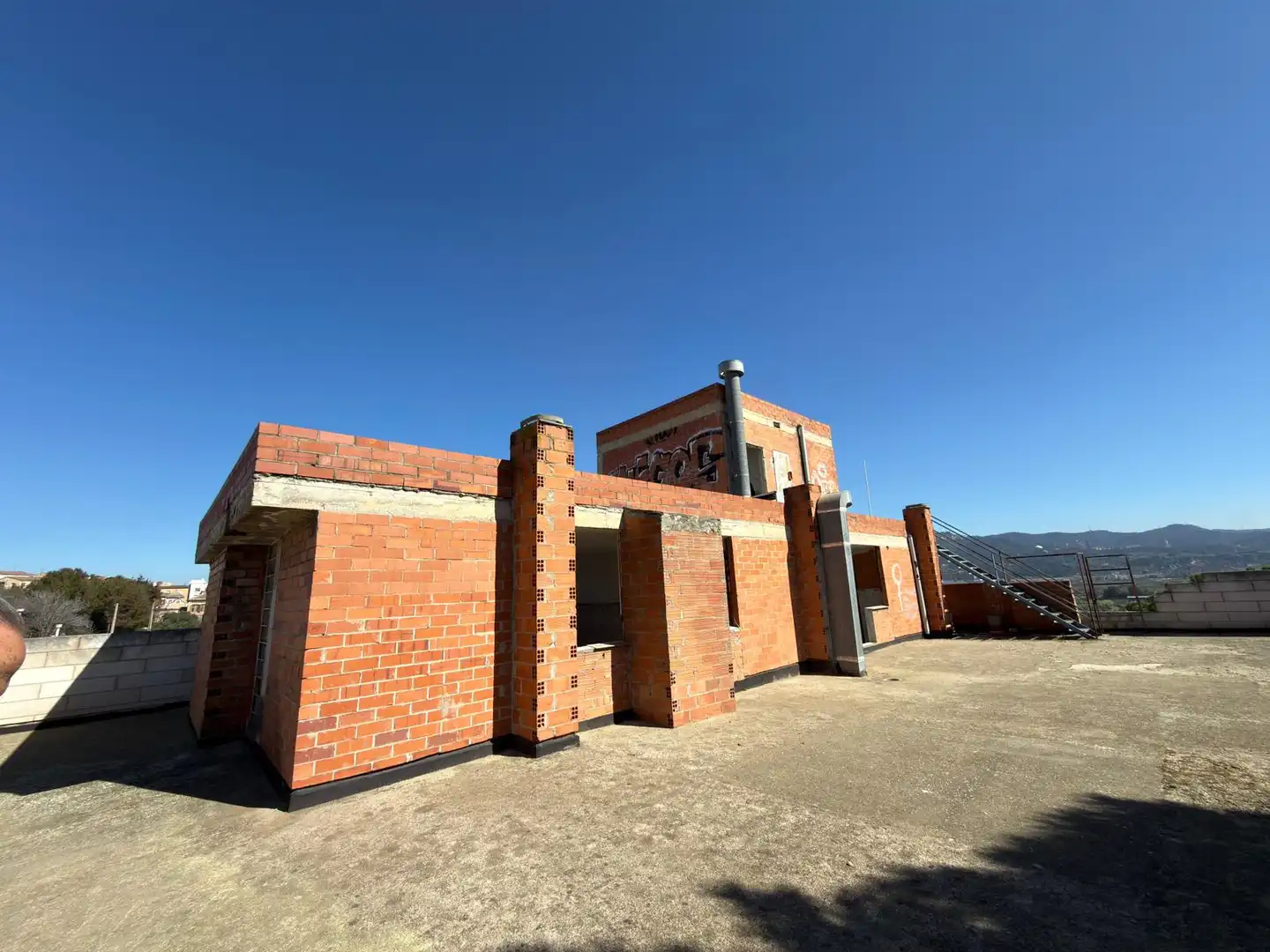 Außenansicht von Gebäude zum Verkauf in Sant Vicenç Dels Horts