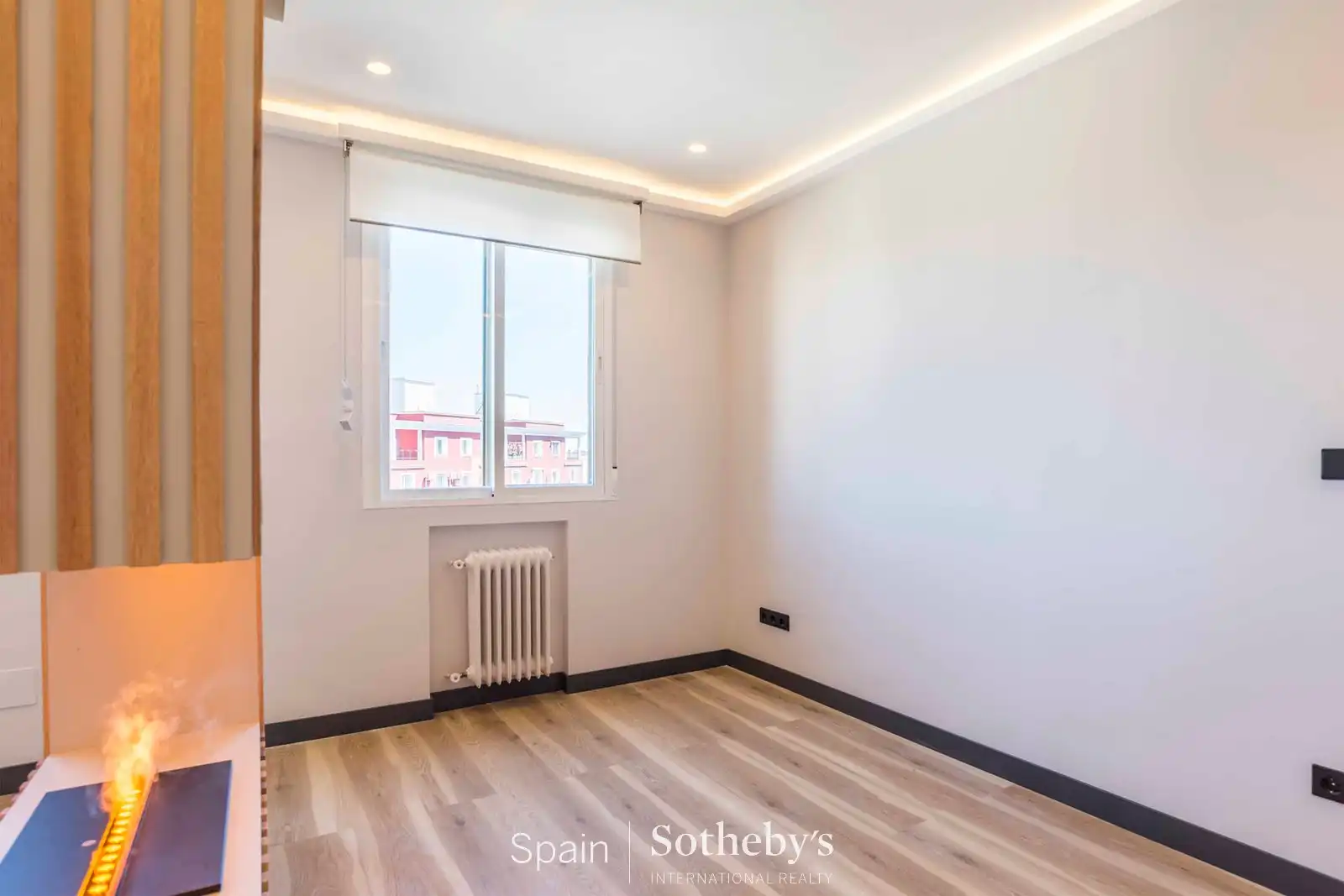 Habitación de Apartamento en venta en Madrid con Aire acondicionado, Calefacción y Piscina