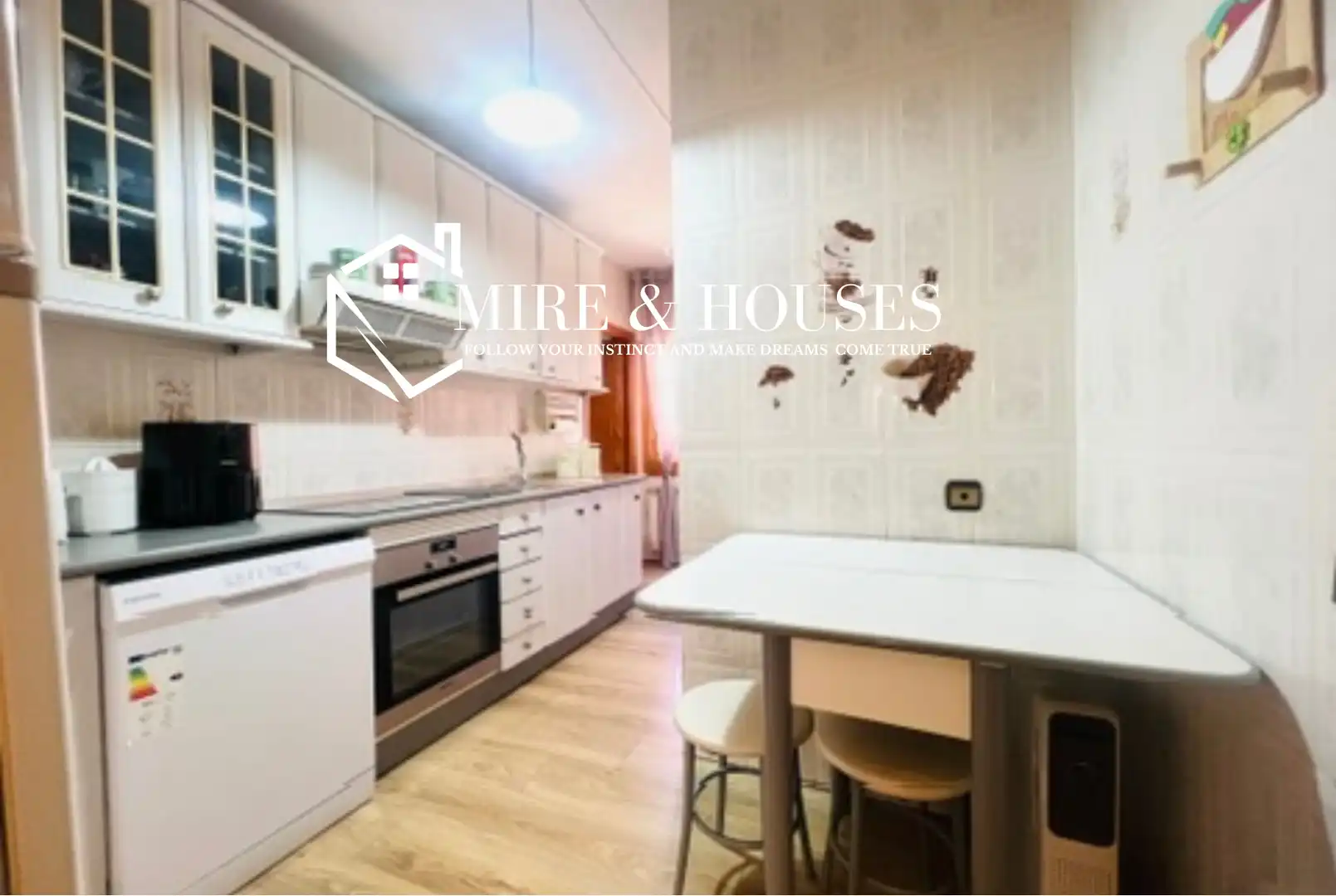 Cocina de Casa adosada en venta en El Molar (Madrid) con Calefacción, Jardín privado y Terraza