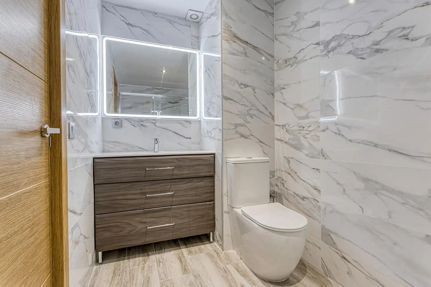 Badezimmer von Wohnung zum Verkauf in Igualada mit Klimaanlage, Privatgarten und Terrasse