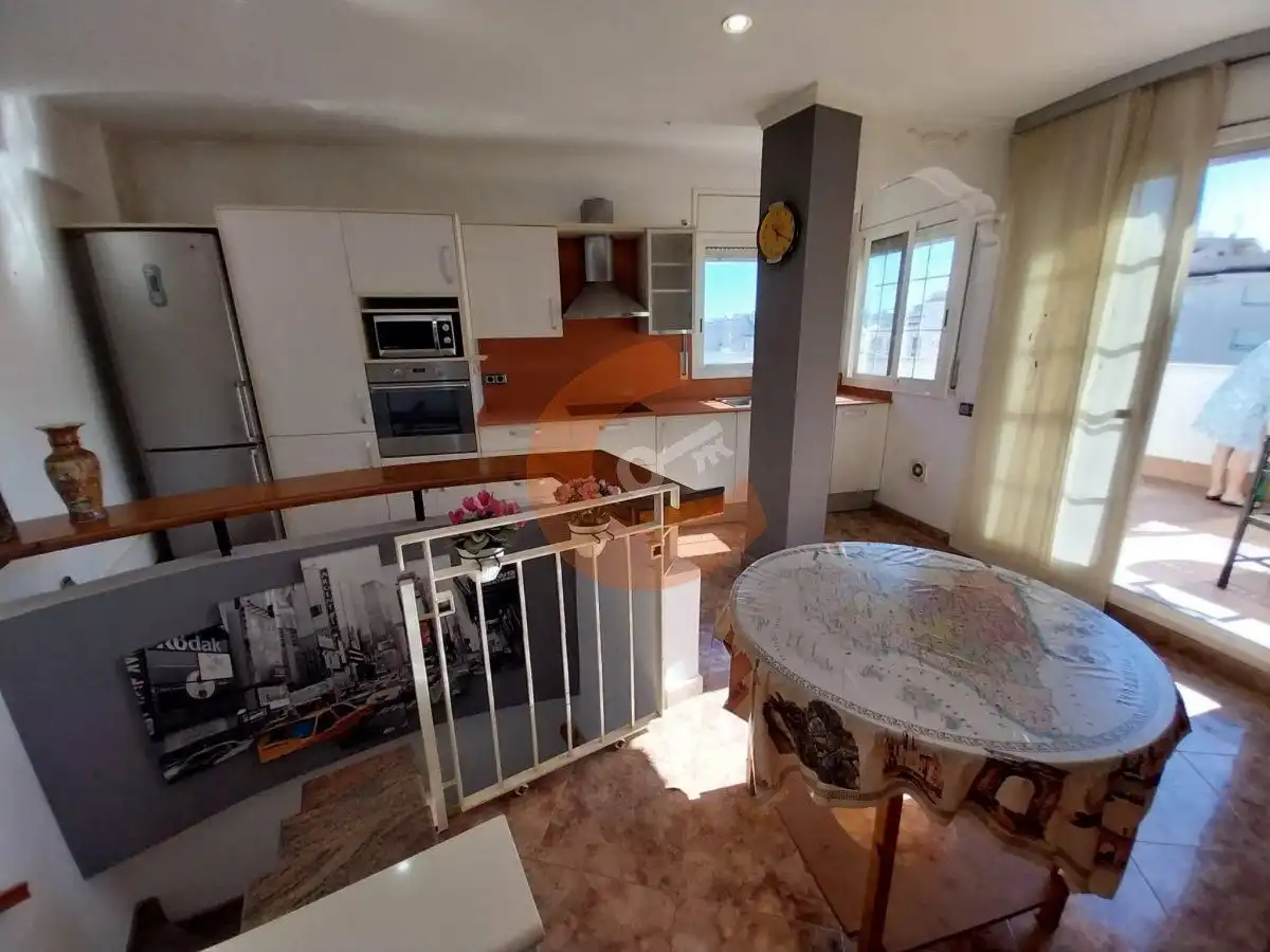 Cuina de Pis en venda en El Vendrell amb Aire condicionat i Terrassa