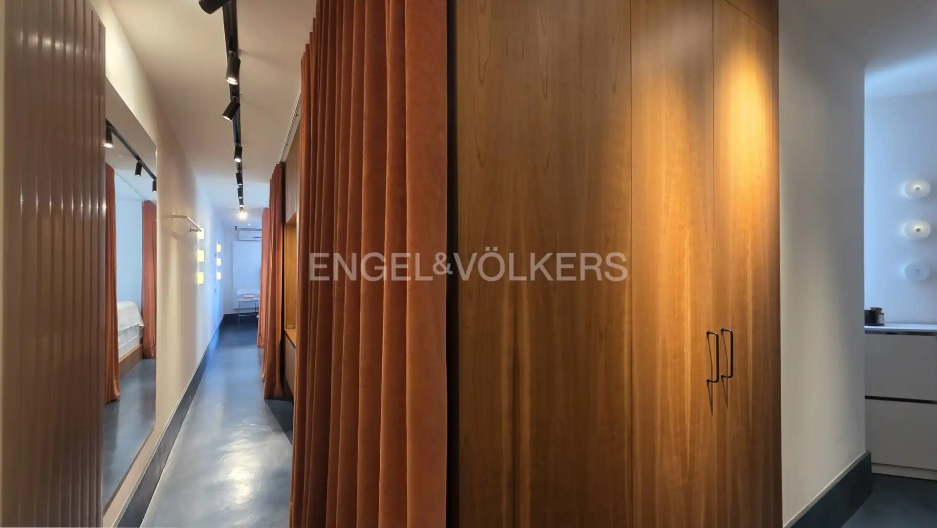 Flat for sale in Barcelona  with Heating and Balcony