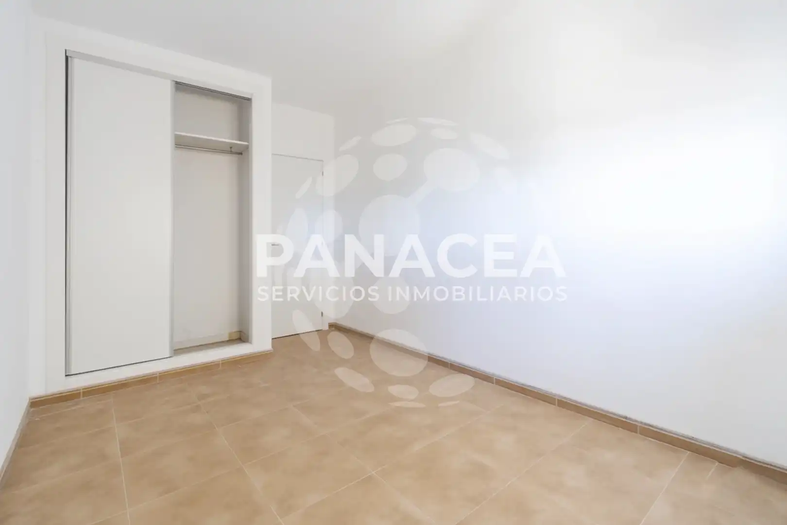 Piso en venta en Vícar con Amueblado, Balcón y Piscina comunitaria