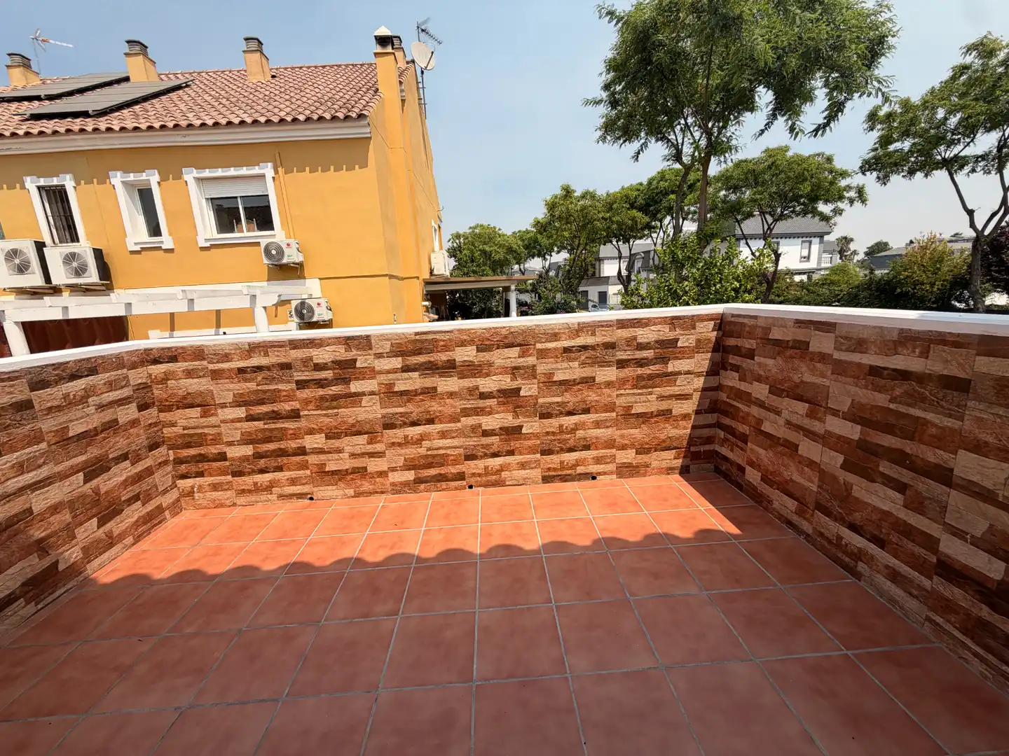 Terrassa de Casa o xalet en venda en Espartinas amb Aire condicionat, Terrassa i Traster