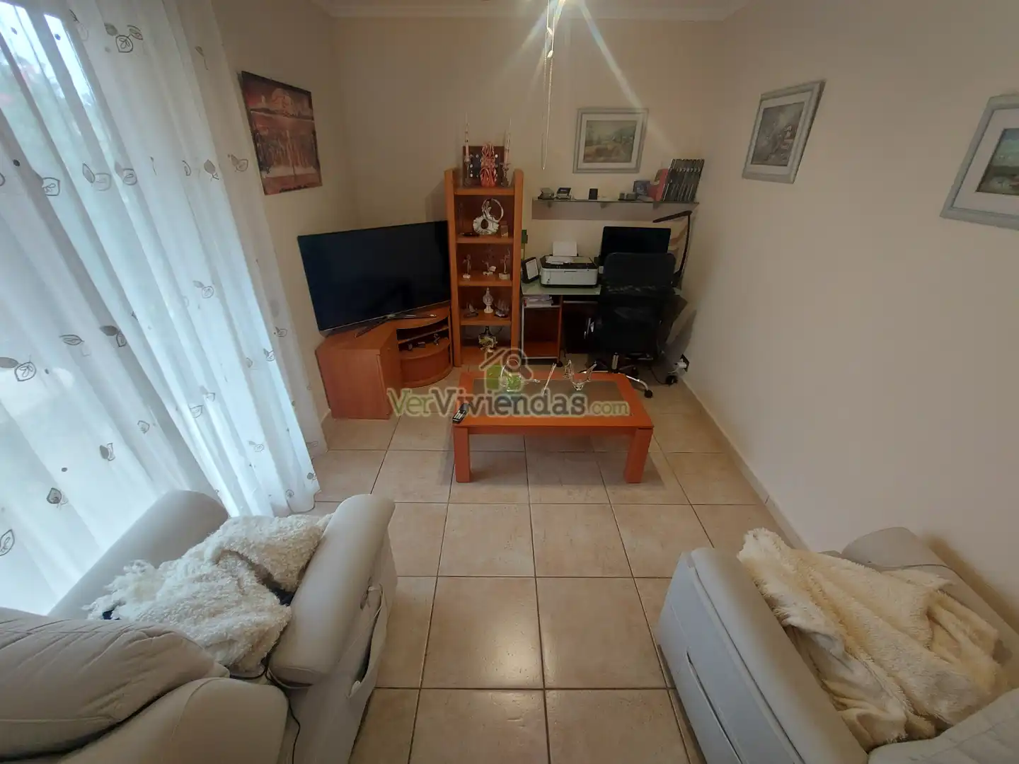 Sala d'estar de Casa o xalet en venda en Vallirana amb Aire condicionat, Calefacció i Jardí privat