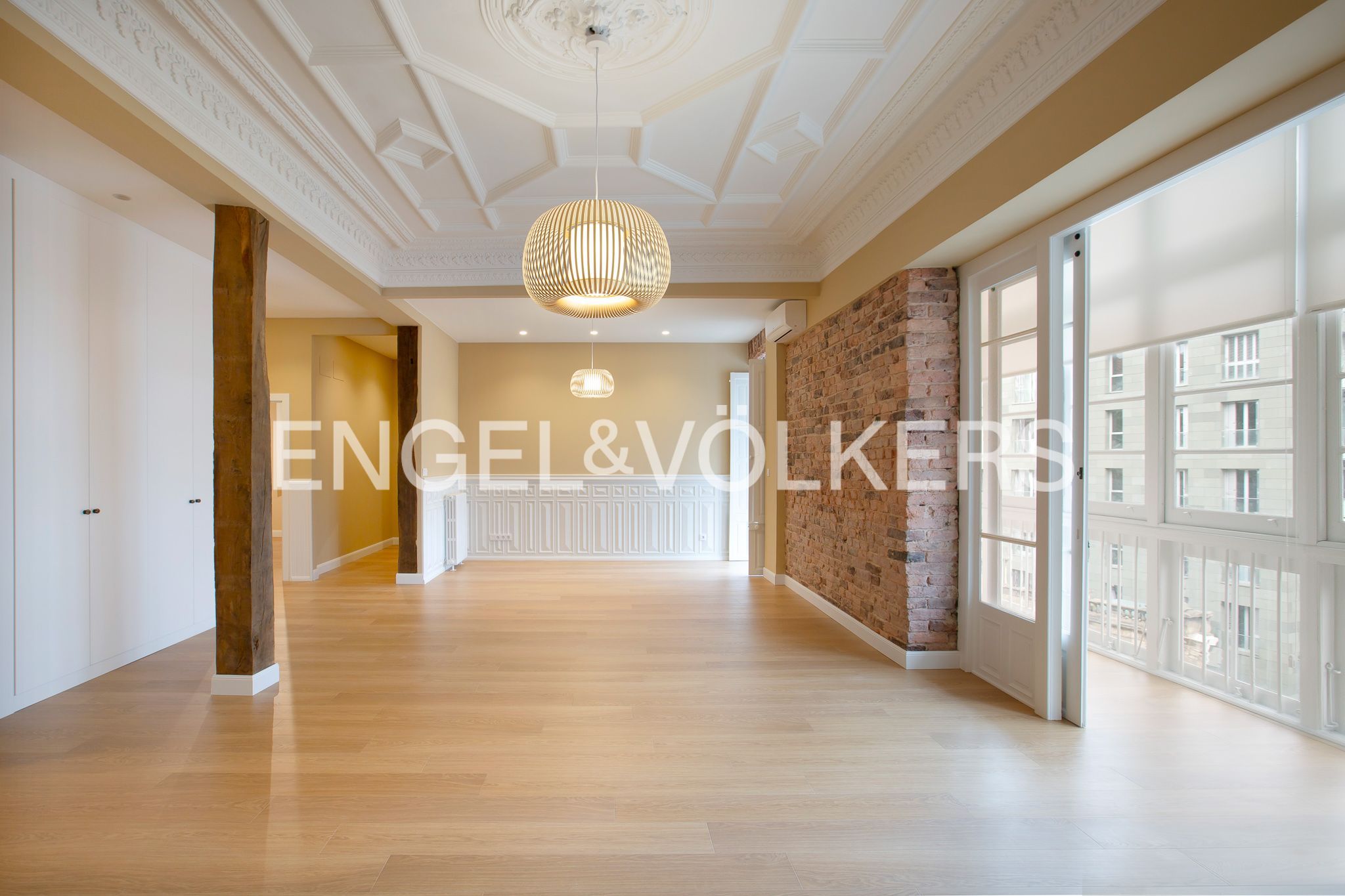 Dining room of Apartment to rent in Bilbao   with Air Conditioner, Heating and Balcony