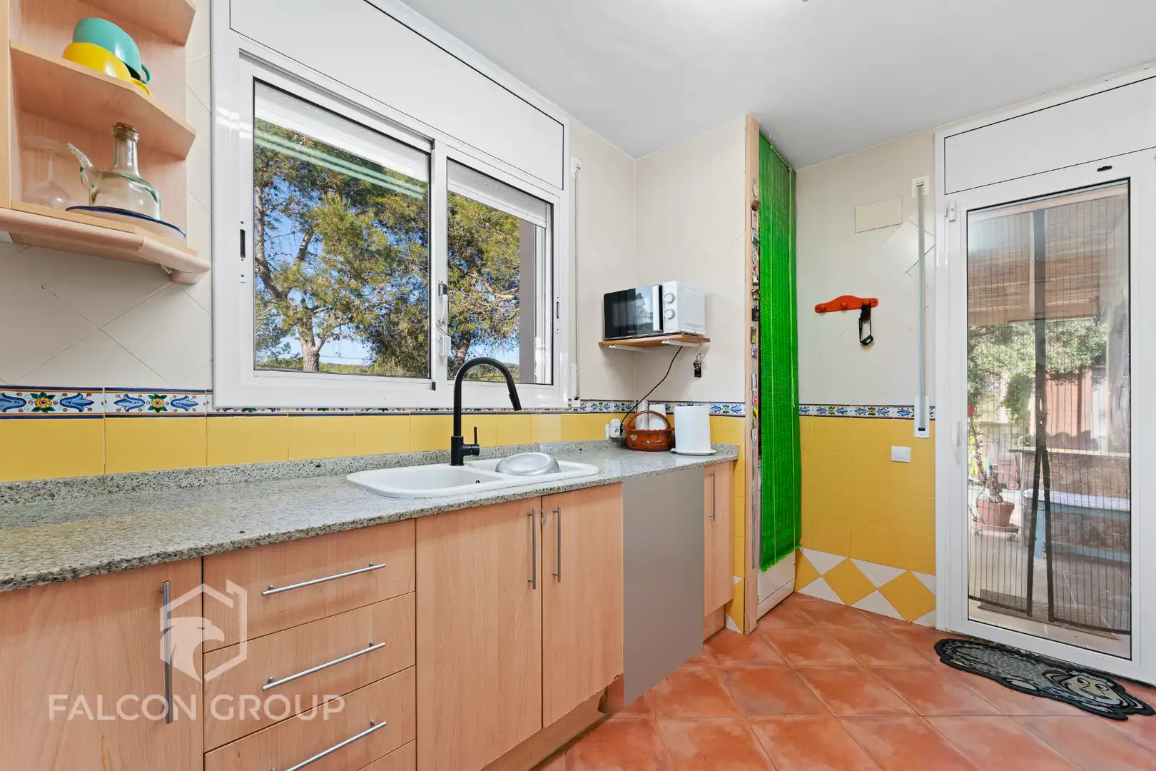 Cocina de Casa o chalet en venta en Querol con Jardín privado, Terraza y Trastero