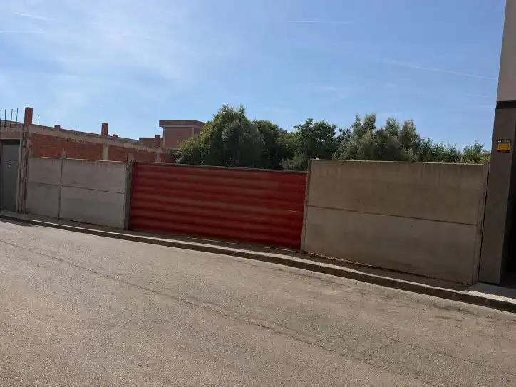 Terreno residencial en venta en Carrer Aspirantat Sant Jordi 24, imagen 2