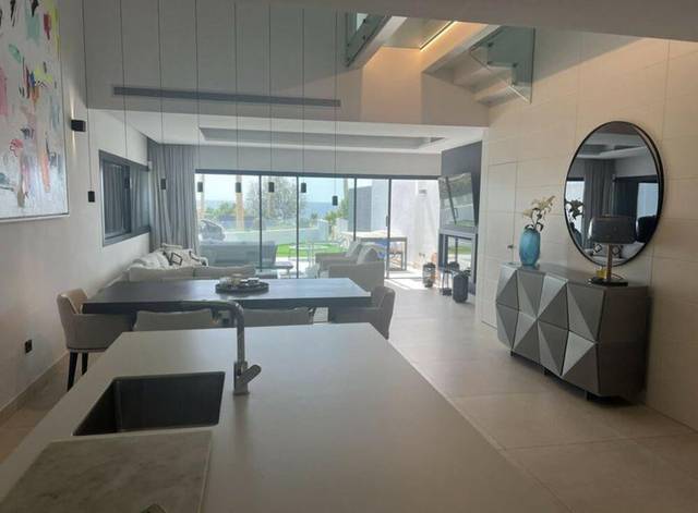 Casa adosada en Alquiler en Guadalobón