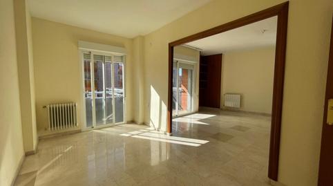 Photo 5 of Flat to rent in Cervantes, Granada