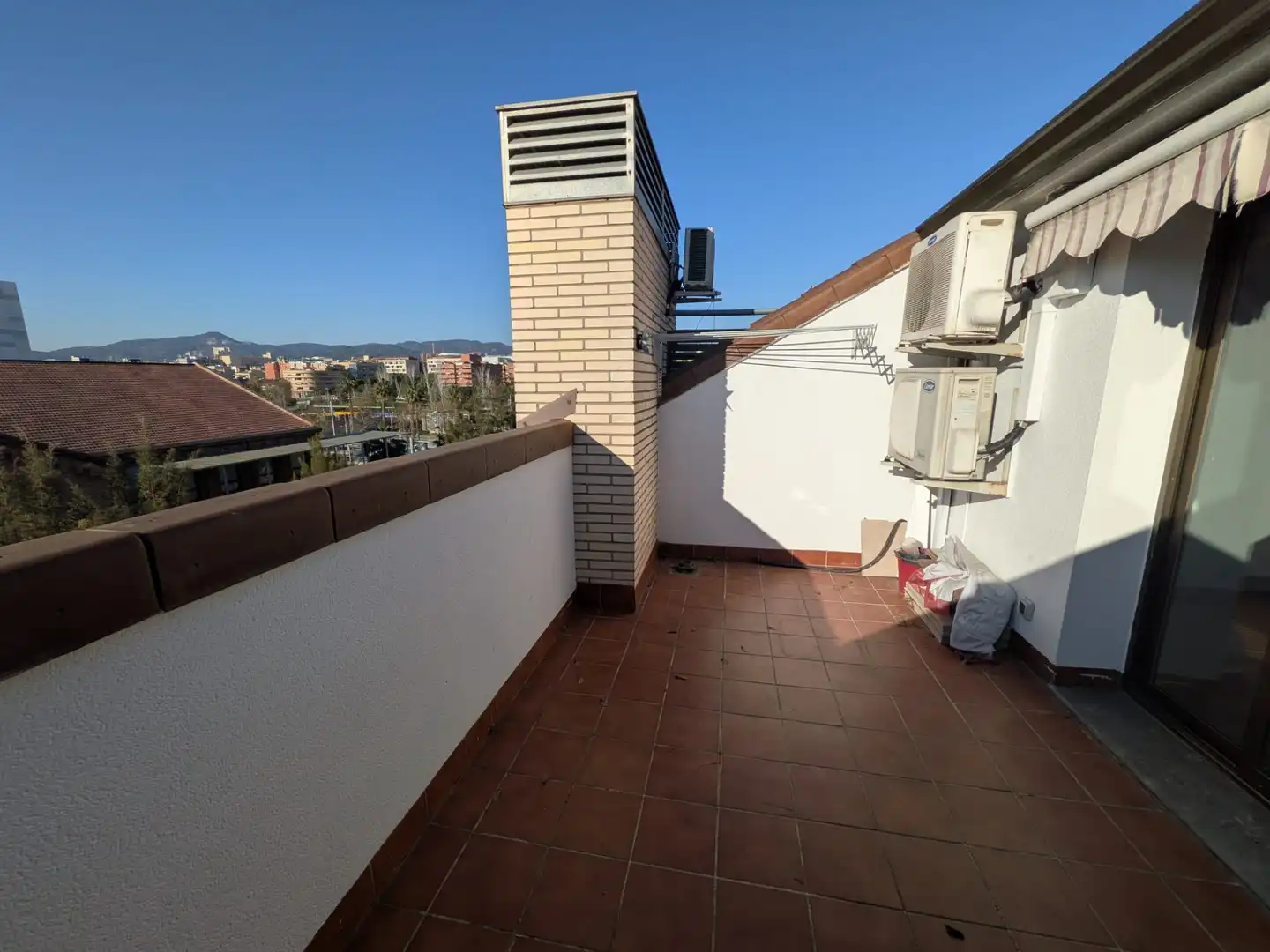 Terrassa de Dúplex en venda en Sant Joan Despí amb Aire condicionat, Parquet i Terrassa