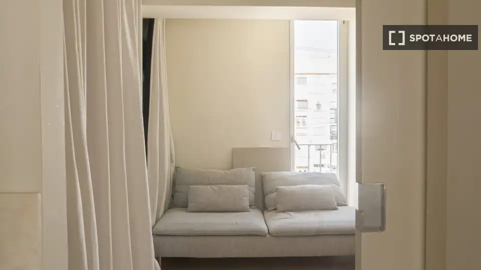 Flat with terrace to rent in El Pla del Real, imagen 10