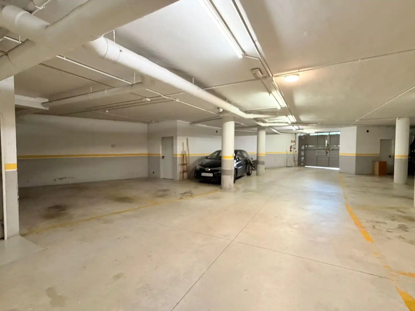 Parking de Piso de alquiler en Igualada con Calefacción y Terraza