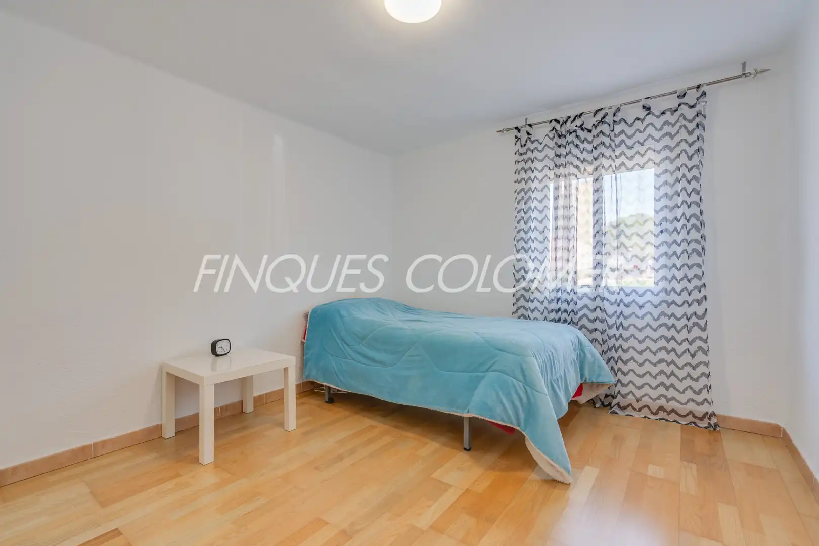 Dormitori de Pis en venda en Rubí amb Parquet, Balcó i Alarma