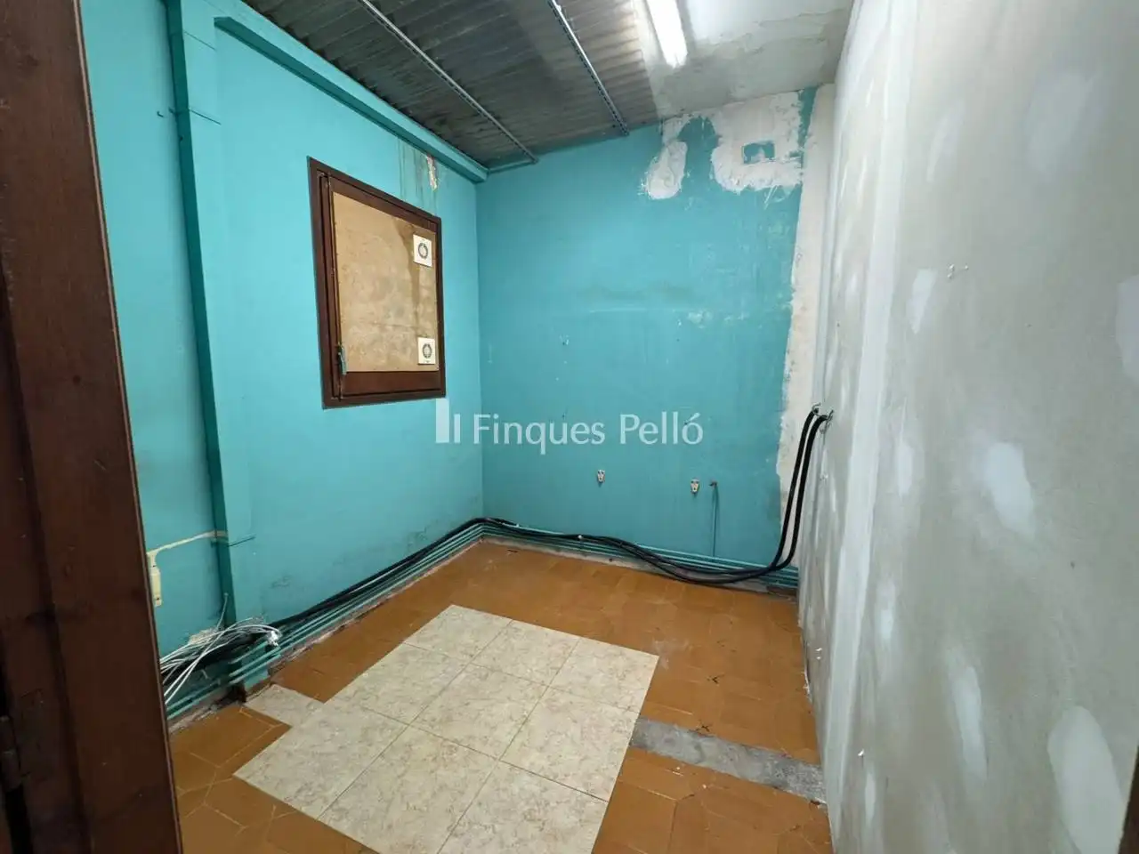 Local de lloguer en Sant Feliu de Guíxols amb Aire condicionat