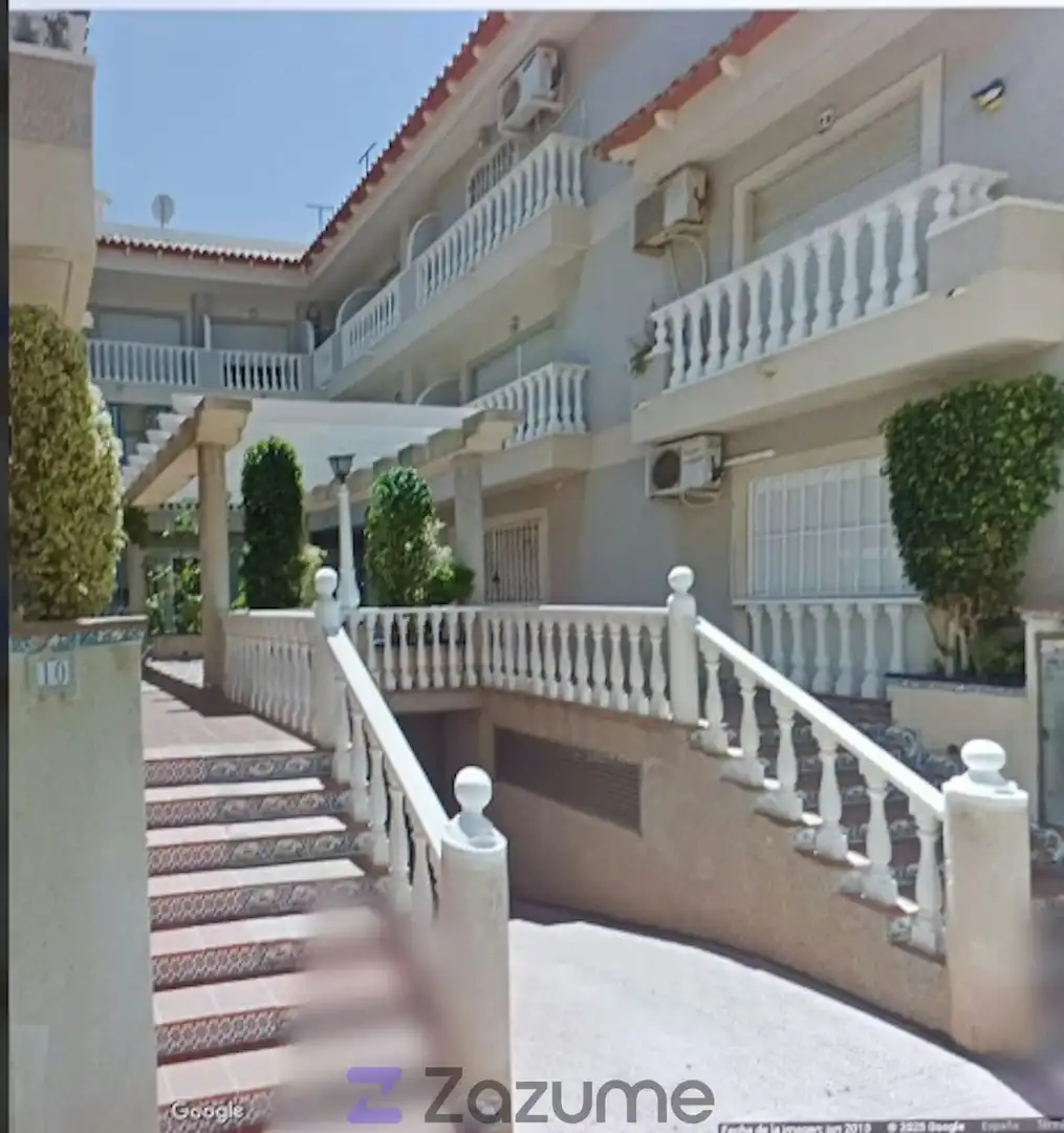 Außenansicht von Wohnung zur Miete in Torrevieja mit Klimaanlage, Heizung und Möbliert