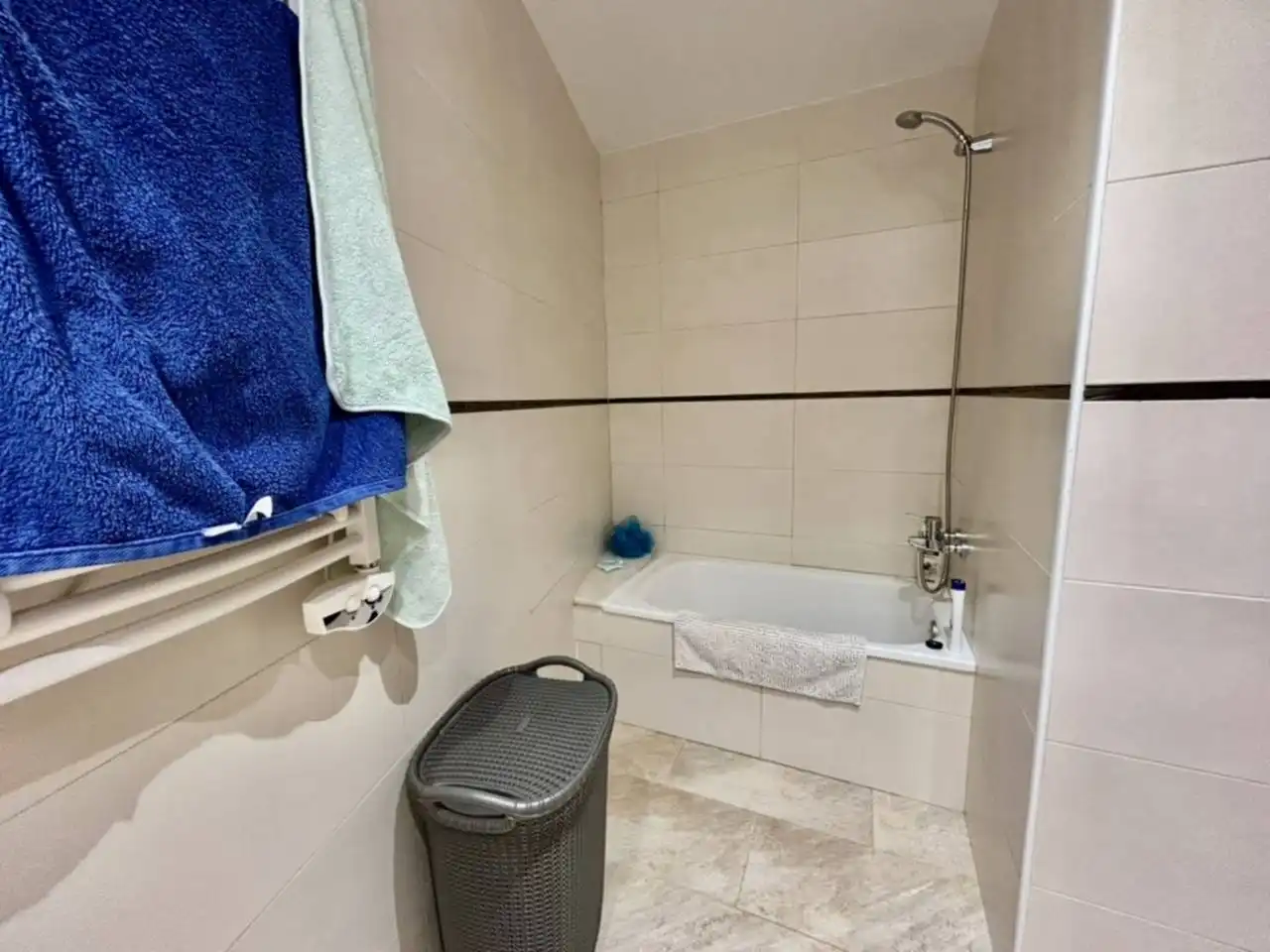 Bany de Pis en venda en Llagostera amb Aire condicionat, Calefacció i Balcó