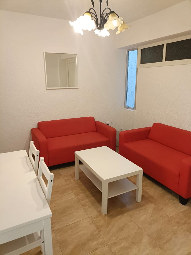 Sala d'estar de Pis de lloguer en  Granada Capital amb Moblat