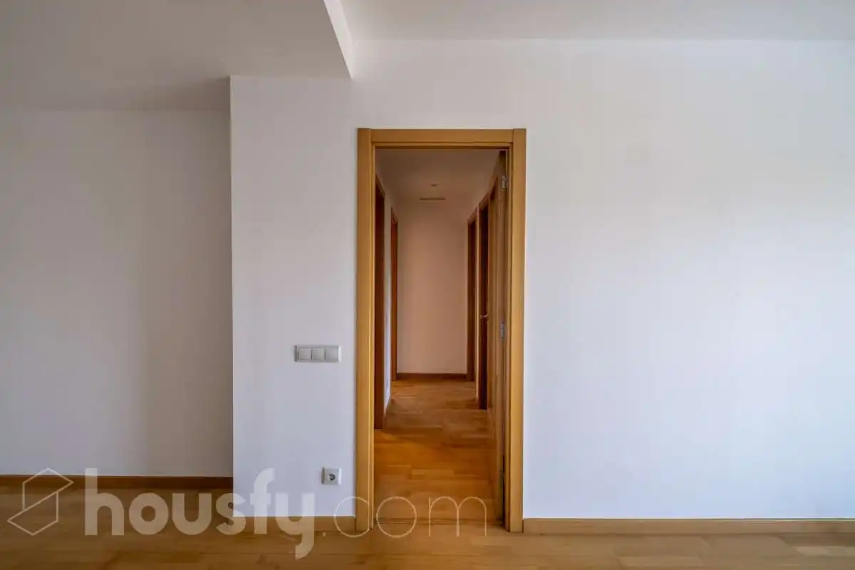 Flat for sale in Sant Cugat del Vallès  with Air Conditioner, Heating and Private garden