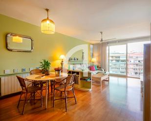 Living room of Flat for sale in  Barcelona Capital  with Air Conditioner, Heating and Parquet flooring