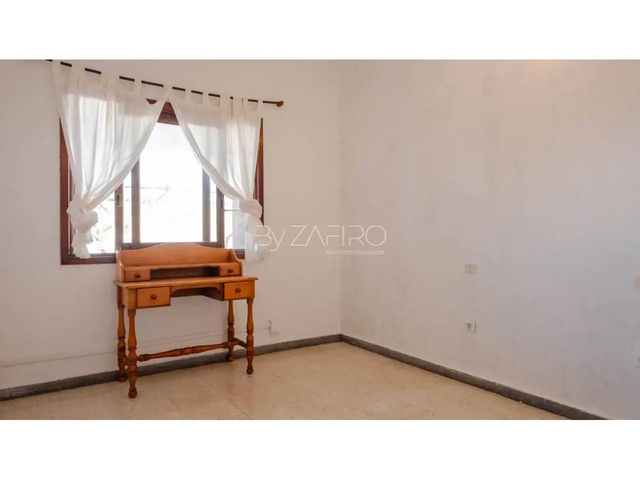 Dormitori de Casa o xalet en venda en San Cristóbal de la Laguna amb Jardí privat i Terrassa