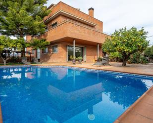 Piscina de Casa o xalet en venda en Terrassa amb Aire condicionat, Calefacció i Jardí privat