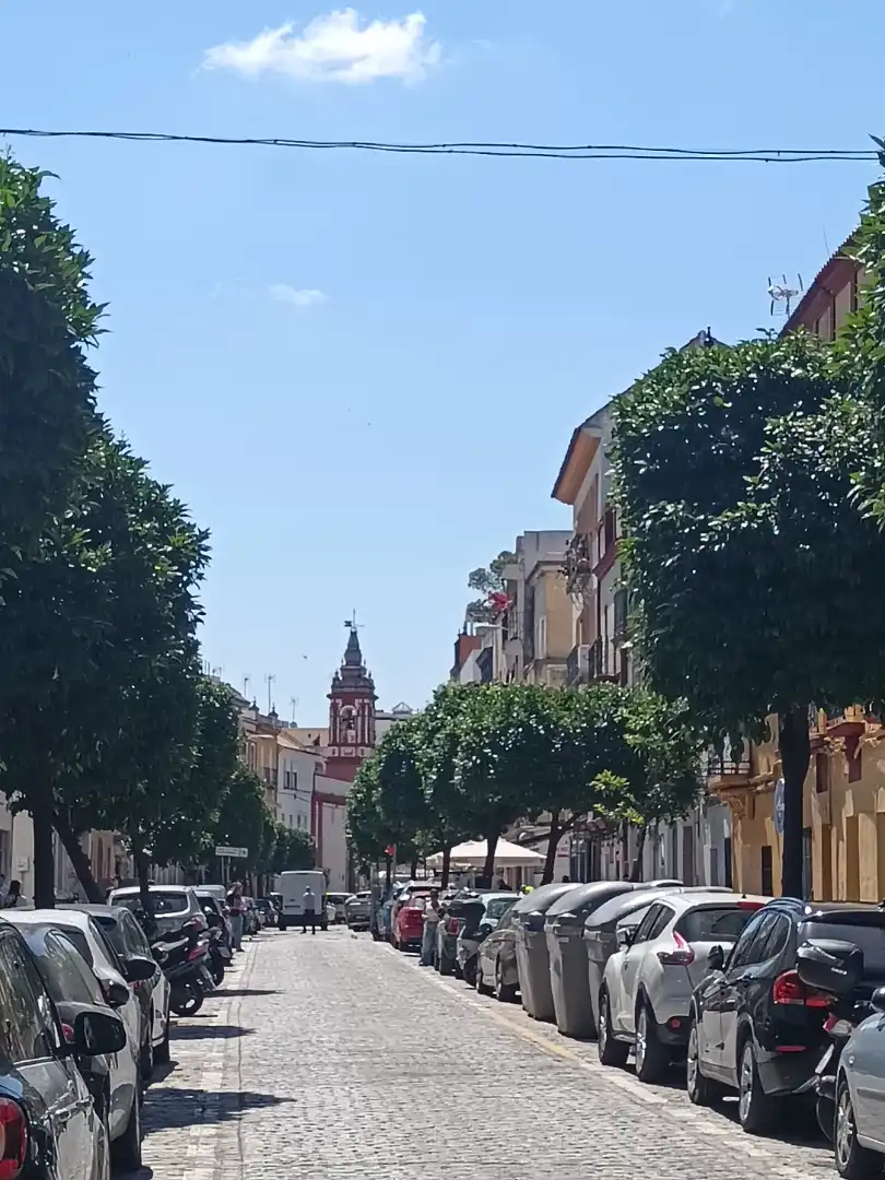Vista exterior de Dúplex en venda en Sevilla amb Aire condicionat, Calefacció i Moblat