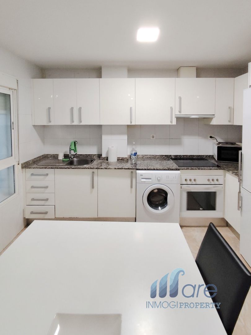 Cocina de Piso en venta en  Granada Capital con Aire acondicionado, Amueblado y Balcón