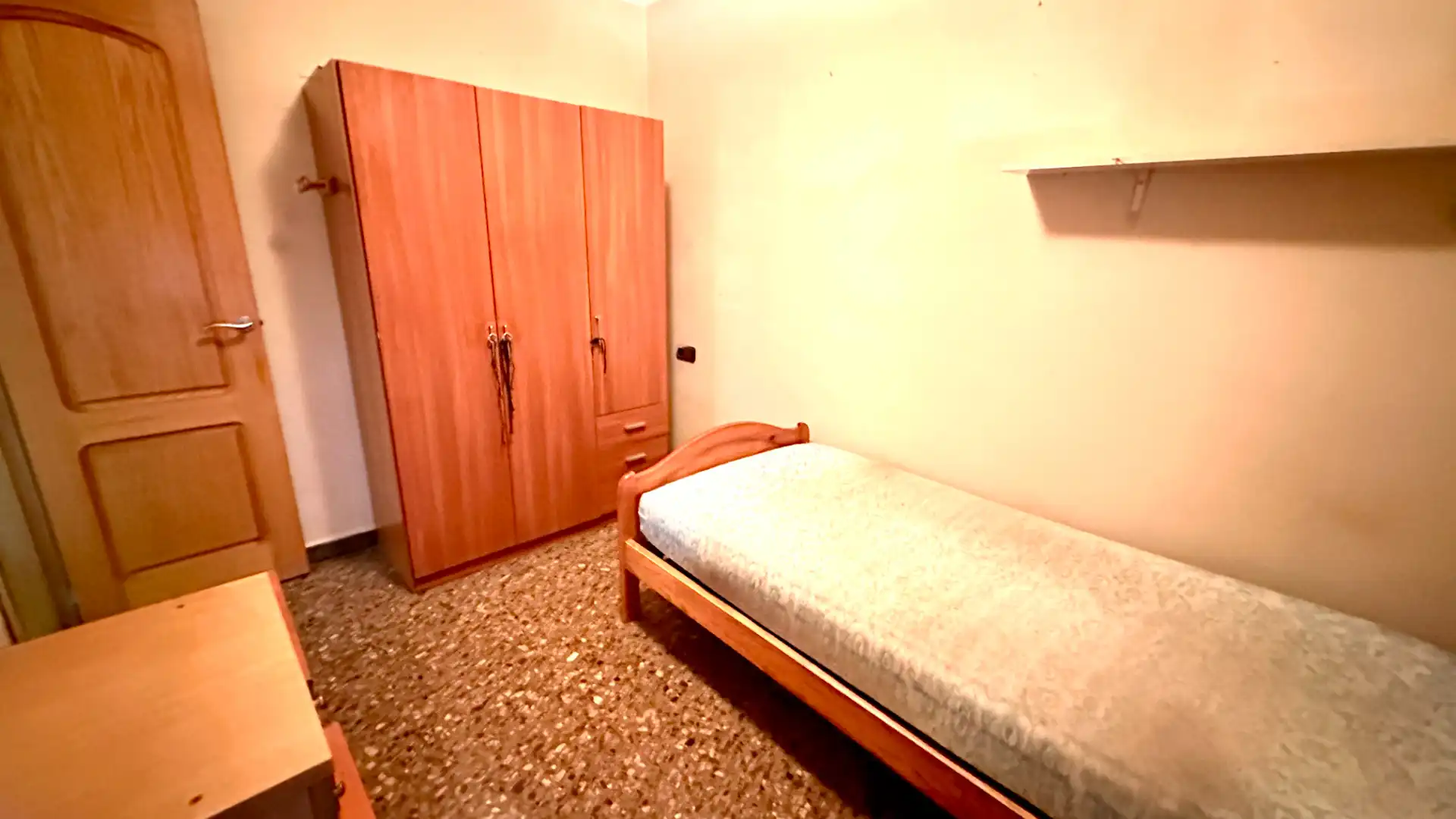 Habitación de Piso en venta en Cerdanyola del Vallès con Aire acondicionado, Calefacción y Horno