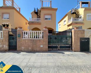 Exterior view of House or chalet for sale in Torrevieja  with Air Conditioner, Heating and Private garden