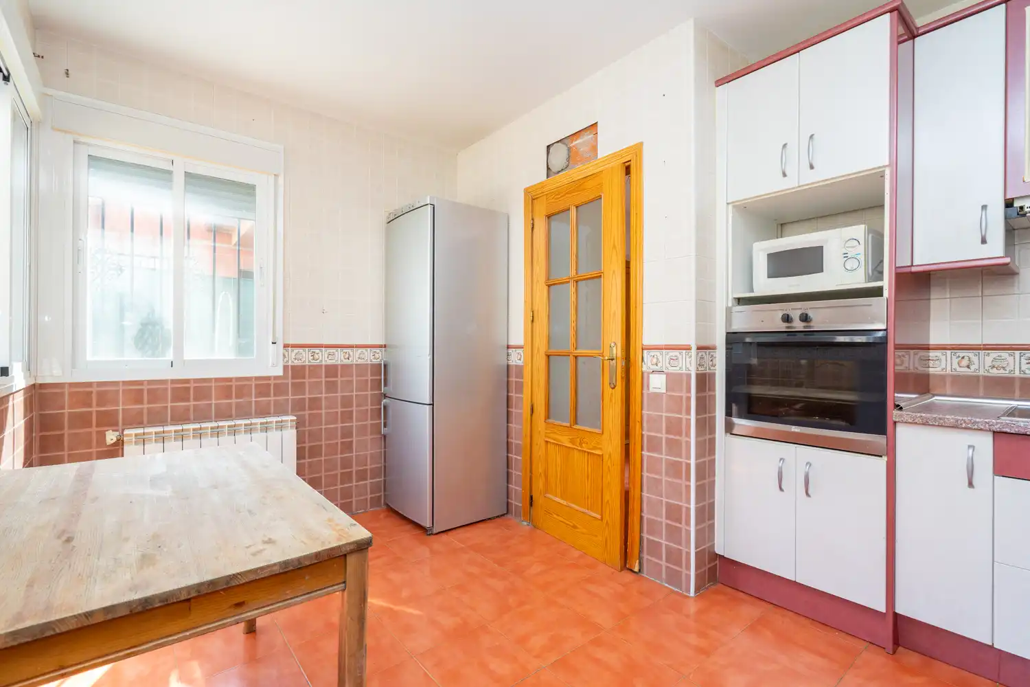 Cocina de Casa adosada en venta en Santa Cruz del Retamar con Calefacción y Piscina