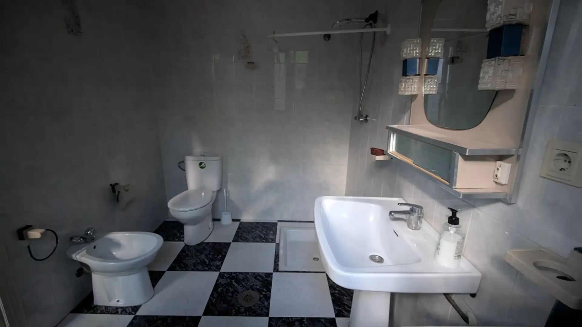 Baño de Casa adosada en venta en Las Gabias con Calefacción y Terraza