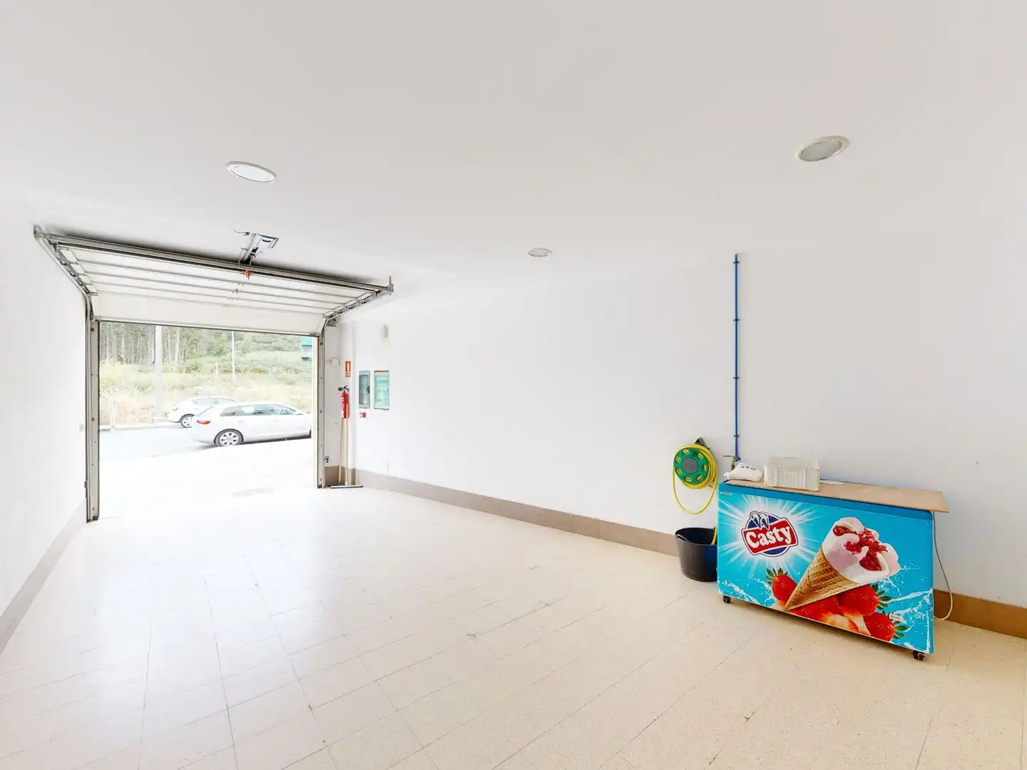 Industrial buildings for sale in Xove
