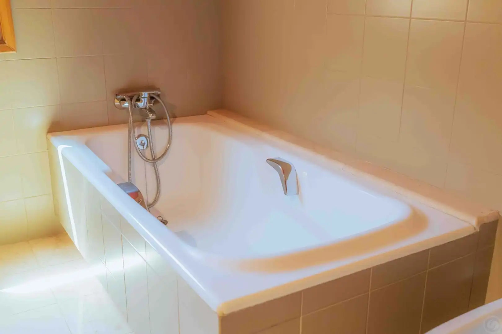Bathroom of Houses for sale in Esplugues de Llobregat  with Terrace, Storage room and Swimming Pool