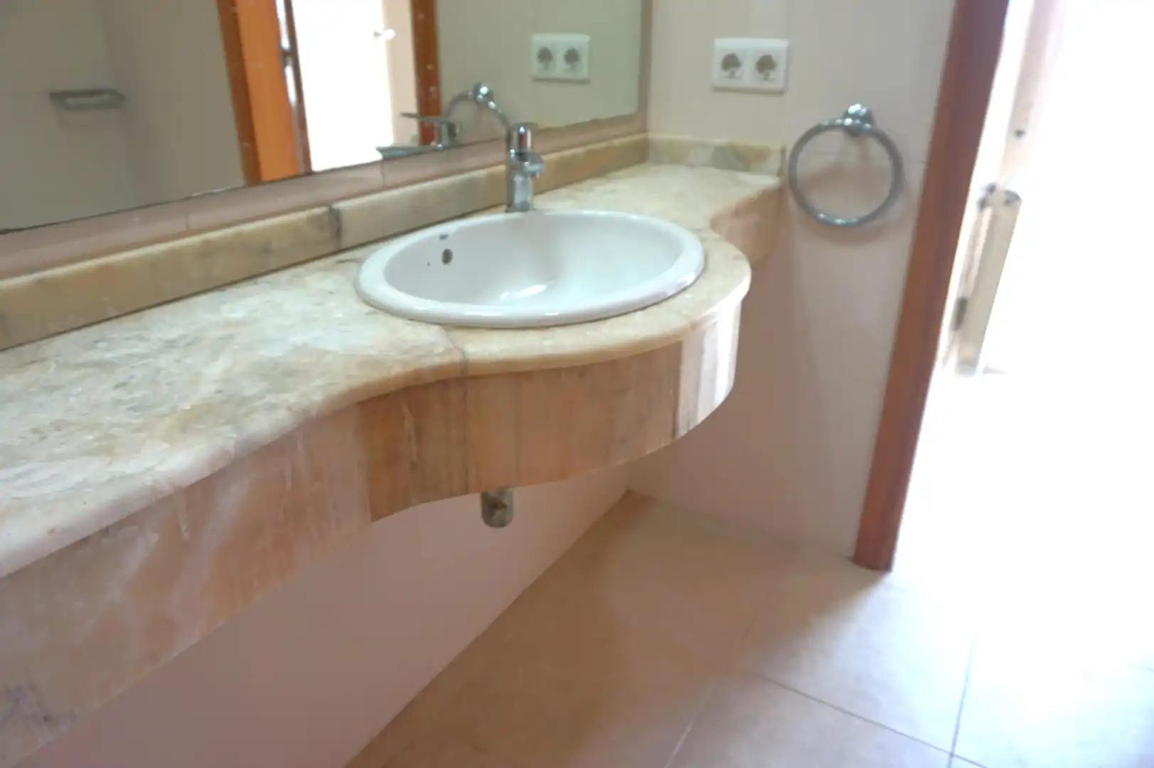 Bany de Casa adosada en venda en Pineda de Mar amb Calefacció, Jardí privat i Terrassa