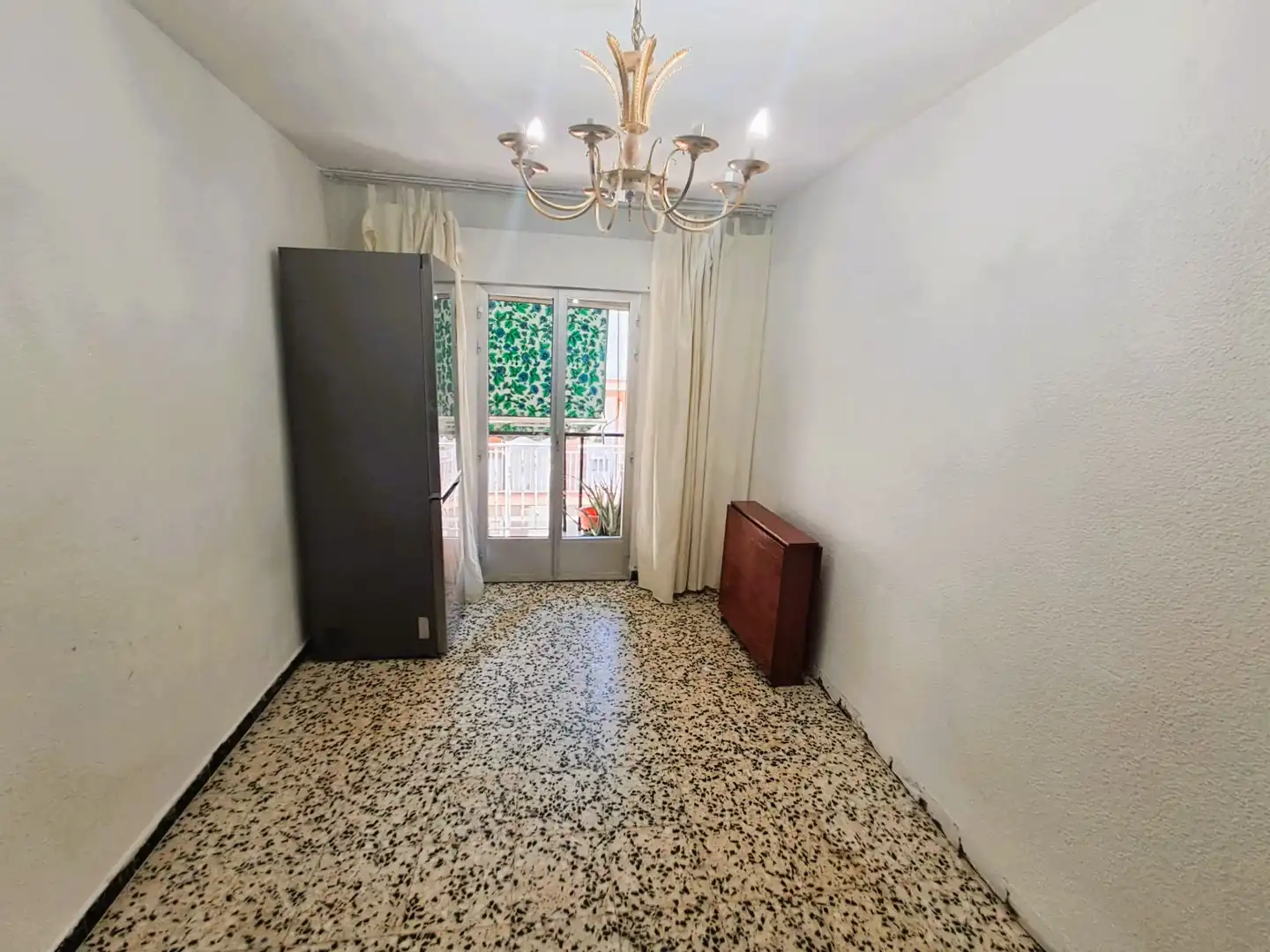 Habitación de Piso en venta en Madrid con Calefacción, Terraza y Alarma