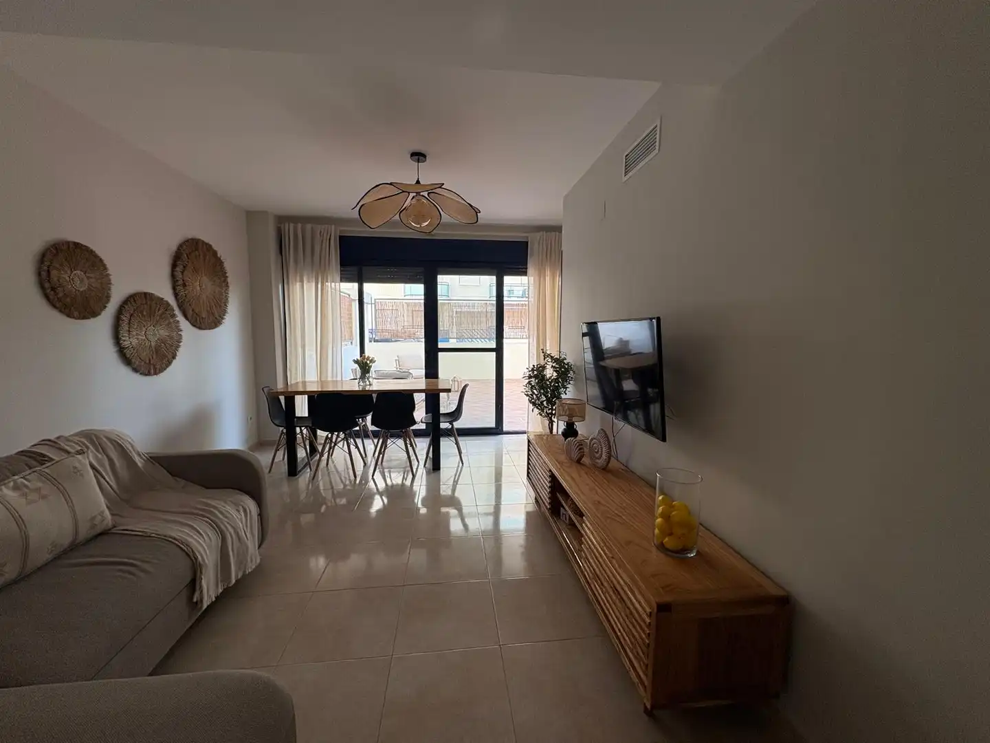 Ground floor with pool to rent in Carrer Garbí 26, imagen 11