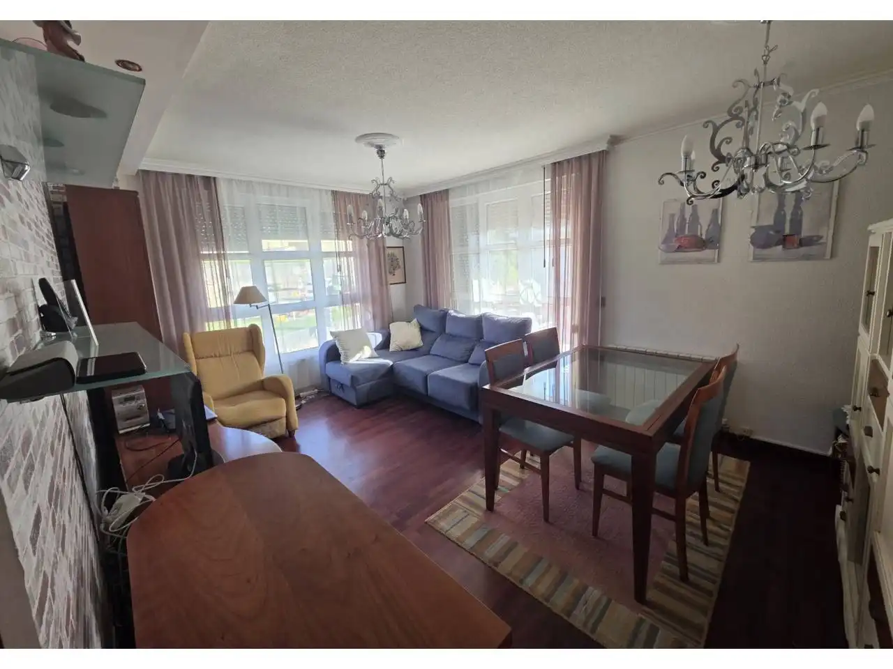 Sala de estar de Piso en venta en Piélagos con Calefacción, Terraza y Amueblado