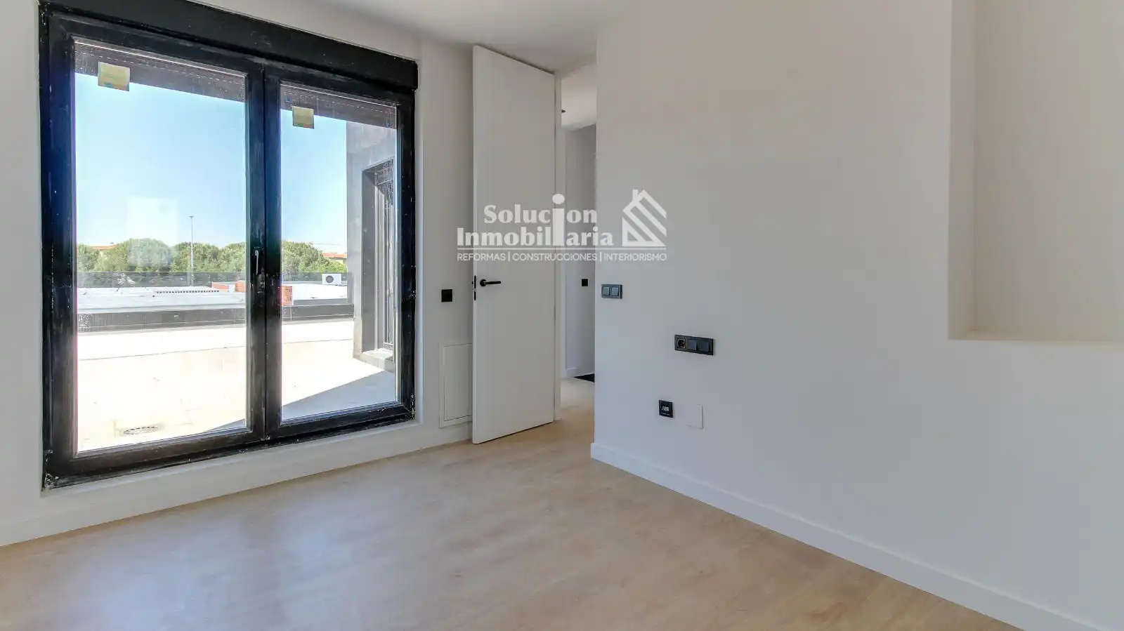 Bedroom of Detached homes for sale in Carbajosa de la Sagrada  with Heating, Terrace and Storage room