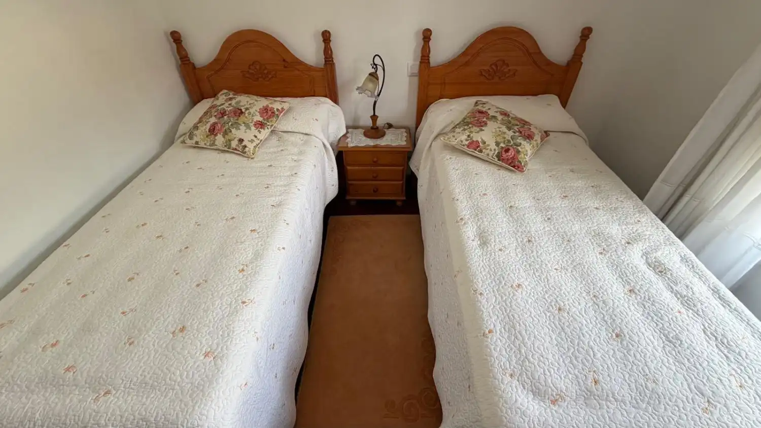 Schlafzimmer von Einfamilien-Reihenhaus zum Verkauf in Argoños  mit Heizung und Terrasse