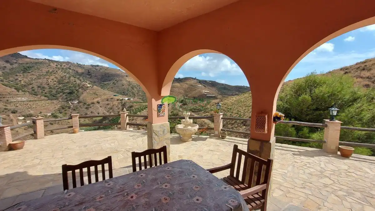 Terraza de Finca rústica en venta en Vélez-Málaga con Aire acondicionado, Terraza y Trastero