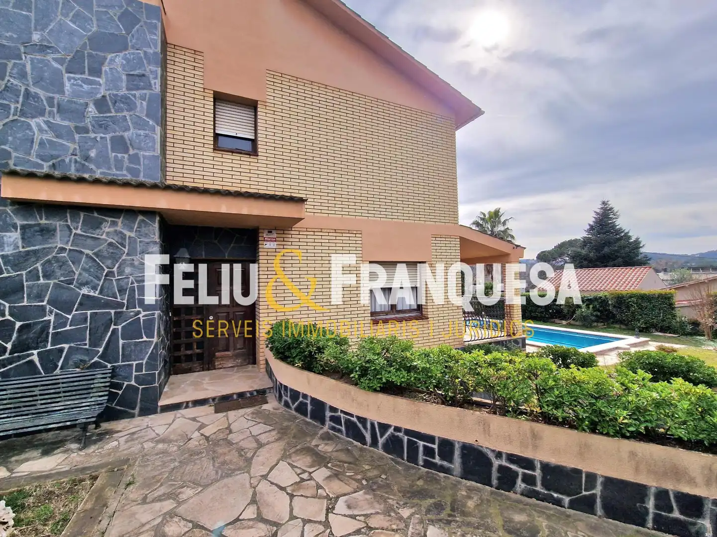 Exterior view of Houses for sale in Sant Cugat del Vallès  with Heating, Private garden and Terrace
