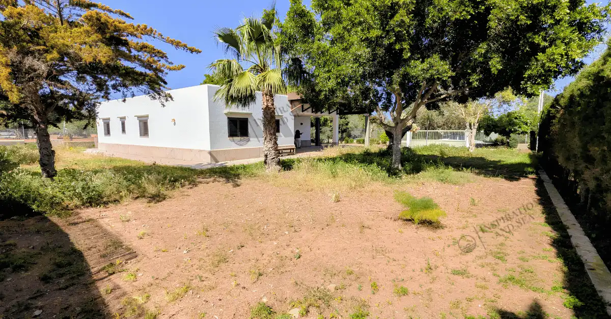 Haus oder Chalet zum Verkauf in Sant Josep de sa Talaia mit Privatgarten und Terrasse