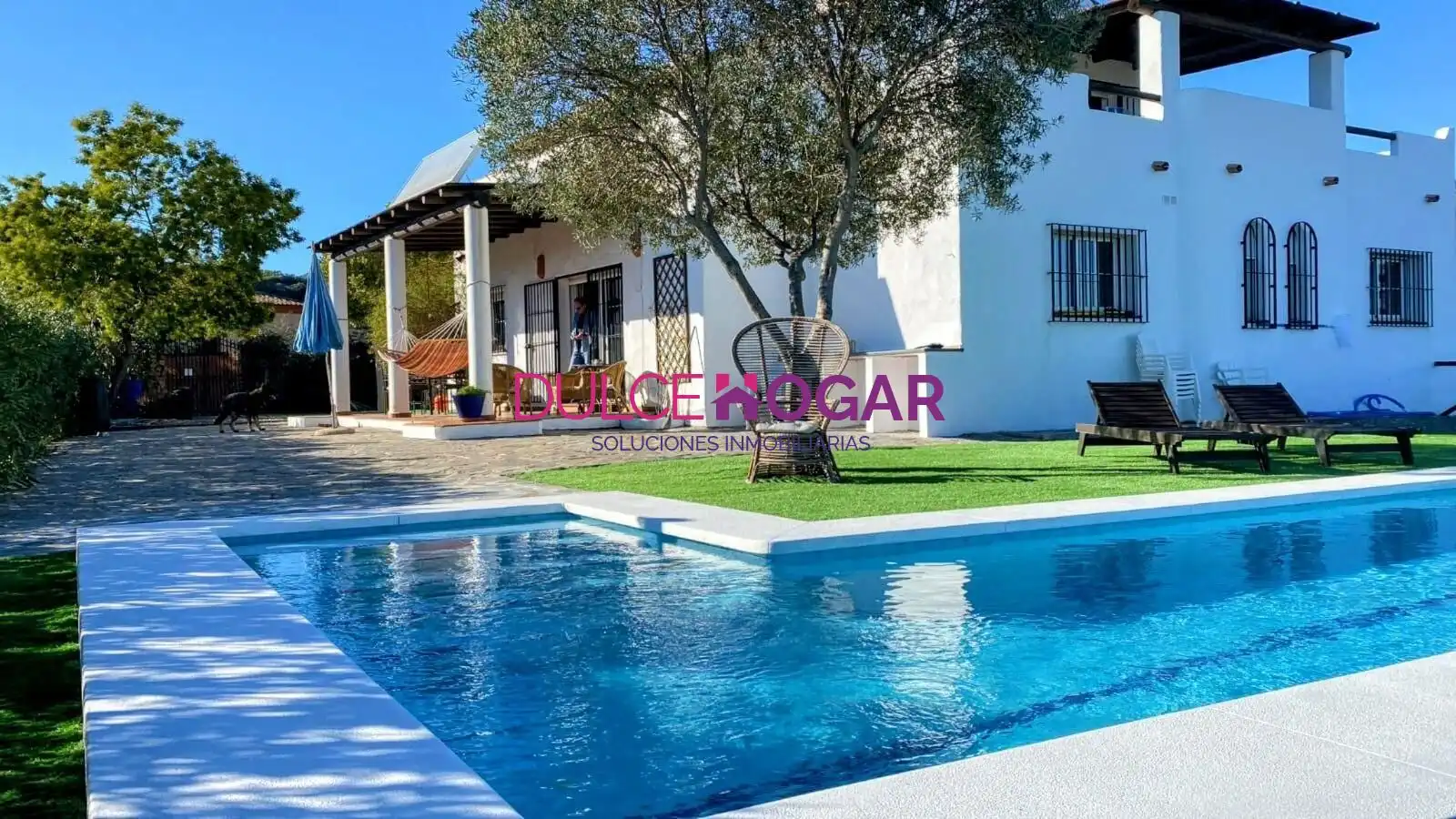 House with pool for sale in Punta Plata