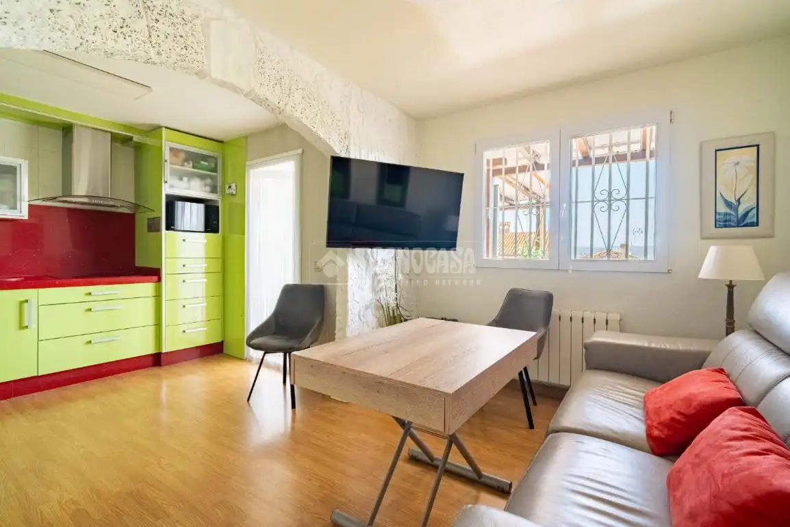 Sala de estar de Casa adosada en venta en Padul con Terraza y Piscina comunitaria