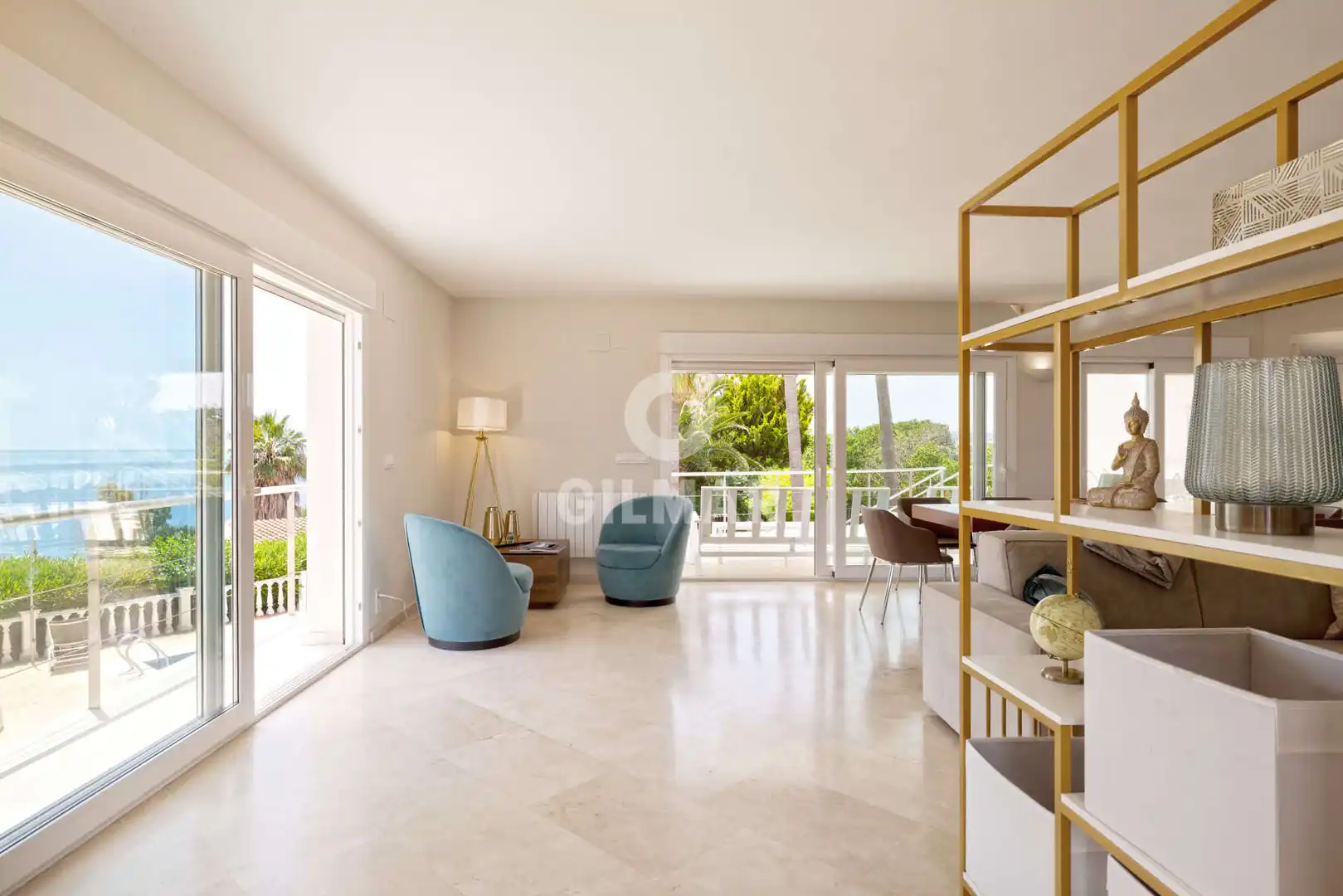 Sala d'estar de Casa o xalet en venda en Sotogrande amb Calefacció, Jardí privat i Piscina