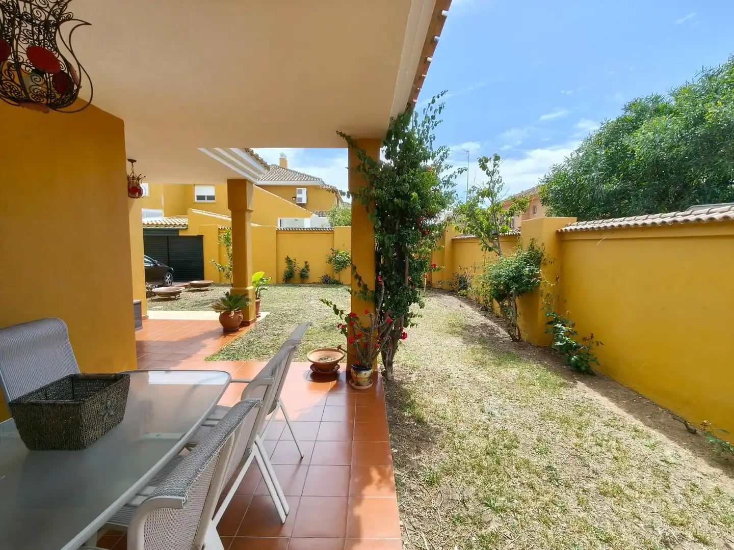 Jardí de Casa adosada en venda en Puerto Real amb Aire condicionat, Calefacció i Jardí privat