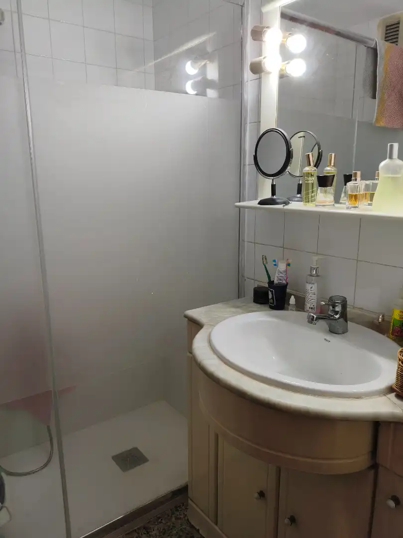 Baño de Piso en venta en Canovelles con Aire acondicionado, Calefacción y Amueblado